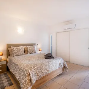 In Albufeira's Old Town Apartment Albufeira