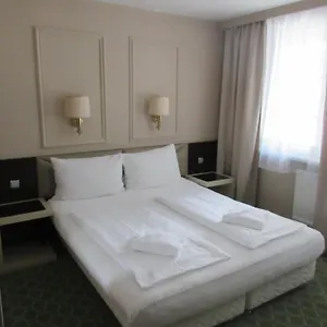 Hotel Attache L Contactless Check-in, Wien